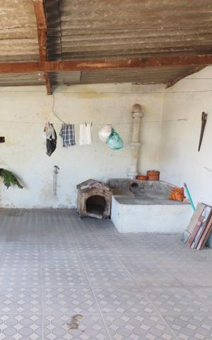Casa à venda com 150m², 2 quartos e 1 vagaÁrea de Serviço