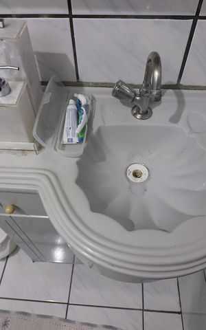 Casa à venda com 150m², 2 quartos e 2 vagasBanheiro Social