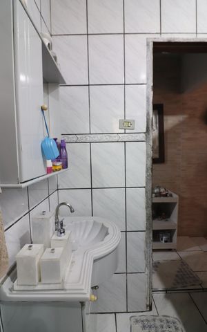 Casa à venda com 150m², 2 quartos e 2 vagasBanheiro Social
