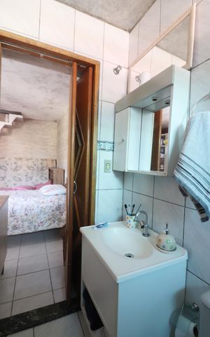 Casa à venda com 150m², 2 quartos e 2 vagasQuarto 2 - Suíte Banheiro 