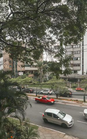 Apartamento à venda com 153m², 3 quartos e 3 vagasVista