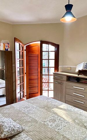 Casa à venda com 174m², 3 quartos e 4 vagasQuarto 2