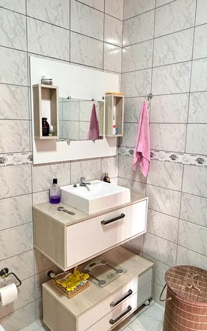 Casa à venda com 174m², 3 quartos e 4 vagasBanheiro da Suíte