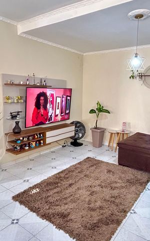 Casa à venda com 174m², 3 quartos e 4 vagasSala