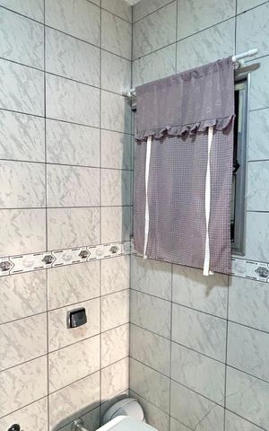 Casa à venda com 174m², 3 quartos e 4 vagasBanheiro 1