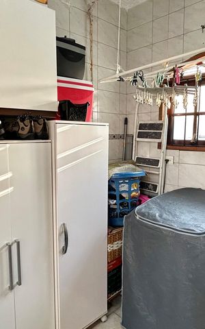 Casa à venda com 174m², 3 quartos e 4 vagasÁrea de Serviço
