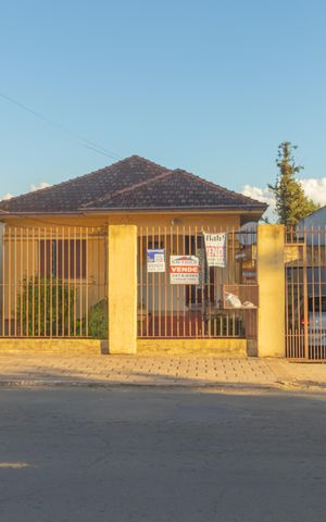 Casa à venda com 150m², 2 quartos e 2 vagas