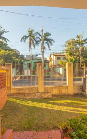 Casa à venda com 150m², 2 quartos e 2 vagas Casa à venda com 150m², 2 quartos e 2 vagasVista da Sala