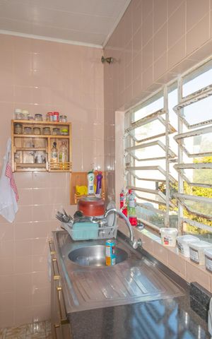 Casa à venda com 150m², 2 quartos e 2 vagas