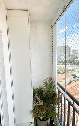 Apartamento à venda com 48m², 2 quartos e 1 vaga Apartamento à venda com 48m², 2 quartos e 1 vagaVaranda da Sala