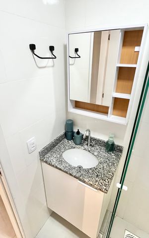 Apartamento à venda com 48m², 2 quartos e 1 vaga Apartamento à venda com 48m², 2 quartos e 1 vagaBanheiro