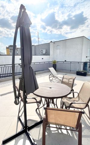Apartamento à venda com 48m², 2 quartos e 1 vaga Apartamento à venda com 48m², 2 quartos e 1 vagaÁrea comum - Piscina