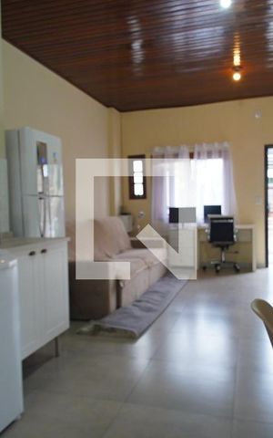 Casa à venda com 300m², 4 quartos e 1 vaga Casa à venda com 300m², 4 quartos e 1 vagaCozinha