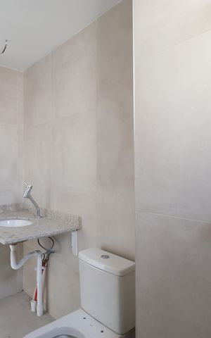 Apartamento à venda com 190m², 4 quartos e 3 vagasBanheiro da Suíte 2