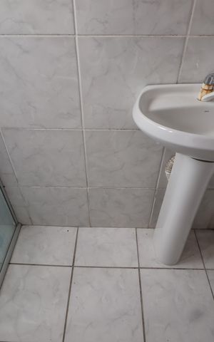 Apartamento à venda com 43m², 2 quartos e 1 vagaBanheiro 