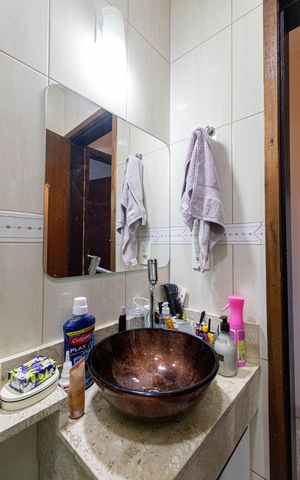 Casa à venda com 190m², 2 quartos e 3 vagas Casa à venda com 190m², 2 quartos e 3 vagasBanheiro