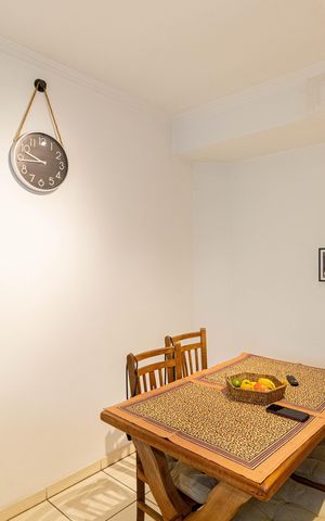 Casa à venda com 190m², 2 quartos e 3 vagas Casa à venda com 190m², 2 quartos e 3 vagasCozinha