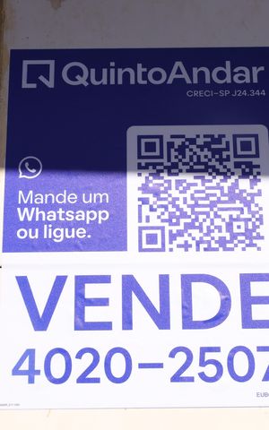 Apartamento à venda com 45m², 2 quartos e 1 vagaPlaca instalada na fachada do condomínio - Código da placa: EUBO-217