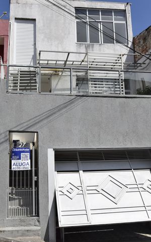 Casa para alugar com 45m², 2 quartos e sem vagaFachada