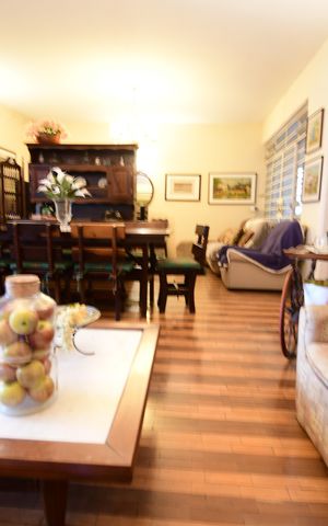 Casa para alugar com 1500m², 3 quartos e 4 vagasSala