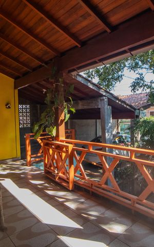Casa à venda com 300m², 3 quartos e 3 vagas Casa à venda com 300m², 3 quartos e 3 vagasHall de entrada