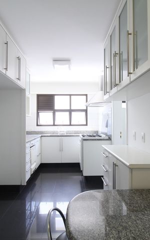 Apartamento à venda com 194m², 3 quartos e 3 vagasCozinha - Armários