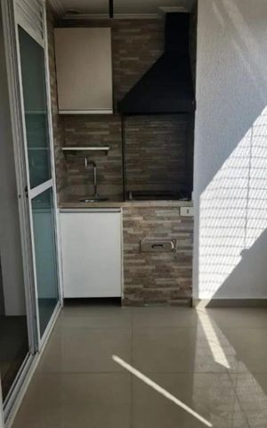Apartamento para alugar com 84m², 3 quartos e 2 vagas Apartamento para alugar com 84m², 3 quartos e 2 vagasVaranda