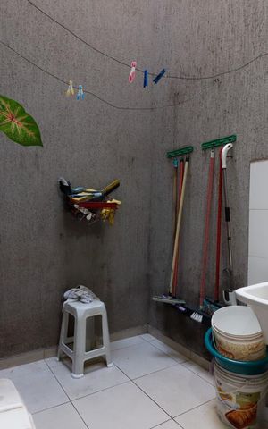 Casa à venda com 73m², 3 quartos e 2 vagasÁrea de Serviço