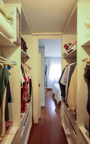Apartamento à venda com 140m², 4 quartos e 3 vagasCloset Suíte 1 