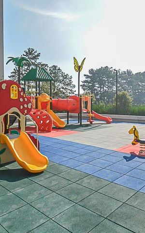 Apartamento à venda com 61m², 2 quartos e 1 vaga Apartamento à venda com 61m², 2 quartos e 1 vagaÁrea comum - Playground
