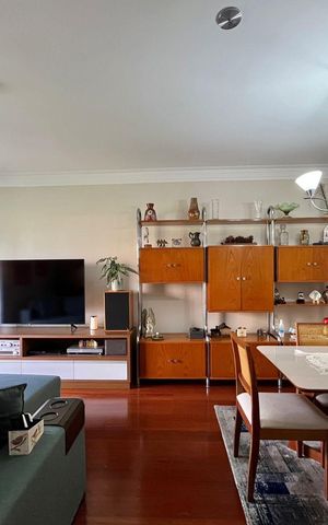 Apartamento à venda com 130m², 4 quartos e 3 vagas Apartamento à venda com 130m², 4 quartos e 3 vagasSala