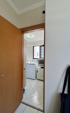 Apartamento à venda com 130m², 4 quartos e 3 vagas Apartamento à venda com 130m², 4 quartos e 3 vagasÁrea de Serviço