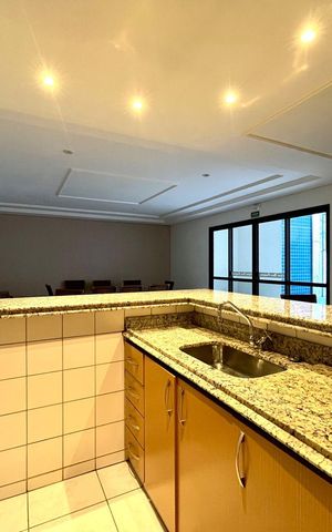 Apartamento à venda com 130m², 4 quartos e 3 vagas Apartamento à venda com 130m², 4 quartos e 3 vagasÁrea comum - Salão de festas