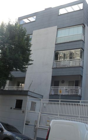 Apartamento para alugar com 110m², 2 quartos e 1 vagaFachada