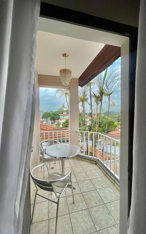 Casa para alugar com 213m², 4 quartos e 5 vagas Casa para alugar com 213m², 4 quartos e 5 vagasVaranda