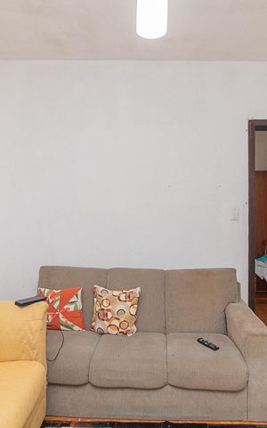 Casa à venda com 195m², 3 quartos e 2 vagasSala