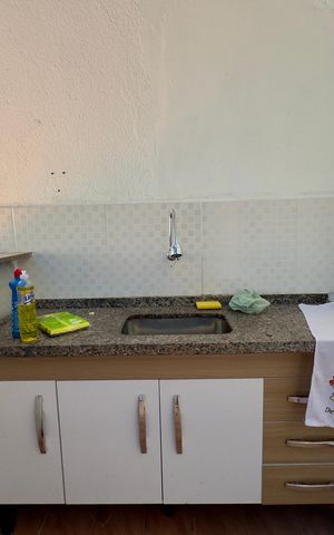 Casa à venda com 250m², 3 quartos e 2 vagas Casa à venda com 250m², 3 quartos e 2 vagasÁrea comum