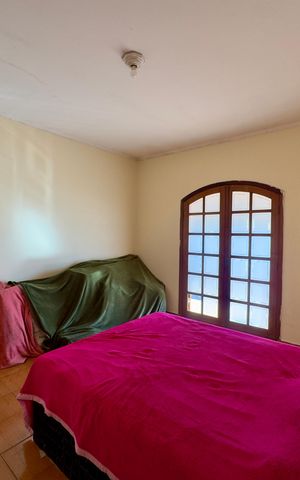 Casa à venda com 250m², 3 quartos e 2 vagas Casa à venda com 250m², 3 quartos e 2 vagasSuíte