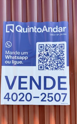 Casa à venda com 250m², 3 quartos e 2 vagas Casa à venda com 250m², 3 quartos e 2 vagasPlaca aproximada