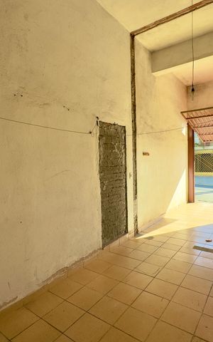 Casa à venda com 250m², 3 quartos e 2 vagas Casa à venda com 250m², 3 quartos e 2 vagasGaragem