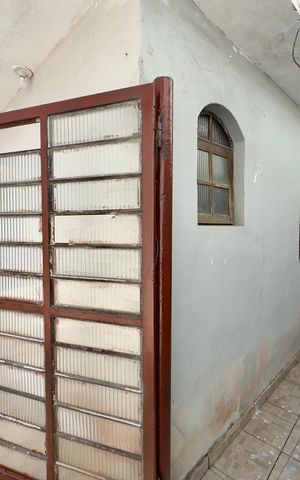 Casa à venda com 250m², 3 quartos e 2 vagas Casa à venda com 250m², 3 quartos e 2 vagasCorredor externo