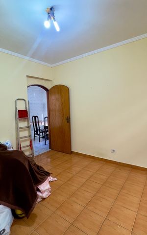 Casa à venda com 250m², 3 quartos e 2 vagas Casa à venda com 250m², 3 quartos e 2 vagasSuíte 2