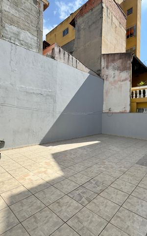 Casa à venda com 250m², 3 quartos e 2 vagas Casa à venda com 250m², 3 quartos e 2 vagasQuintal