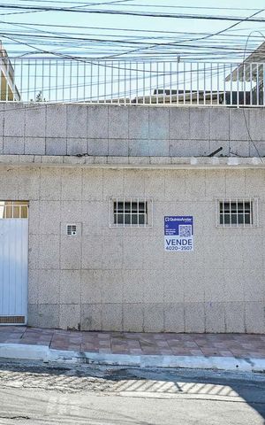 Casa à venda com 120m², 2 quartos e 1 vagaFachada