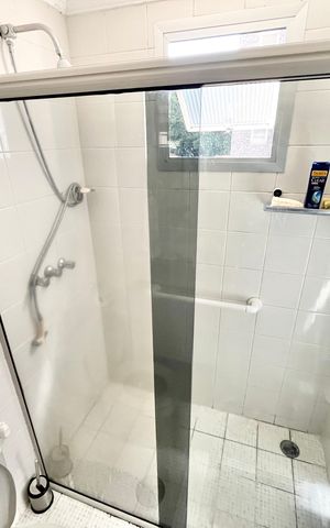 Apartamento à venda com 90m², 3 quartos e 2 vagas Apartamento à venda com 90m², 3 quartos e 2 vagasBanheiro da Suíte