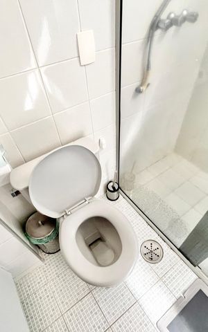 Apartamento à venda com 90m², 3 quartos e 2 vagas Apartamento à venda com 90m², 3 quartos e 2 vagasBanheiro da Suíte