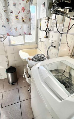 Apartamento à venda com 90m², 3 quartos e 2 vagas Apartamento à venda com 90m², 3 quartos e 2 vagasÁrea de Serviço