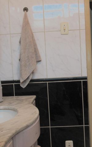 Casa à venda com 230m², 5 quartos e 3 vagasBanheiro social 2