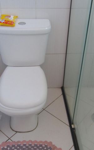 Casa à venda com 230m², 5 quartos e 3 vagasBanheiro social