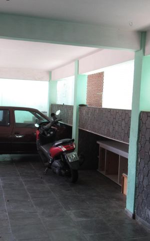 Casa à venda com 230m², 5 quartos e 3 vagasGaragem
